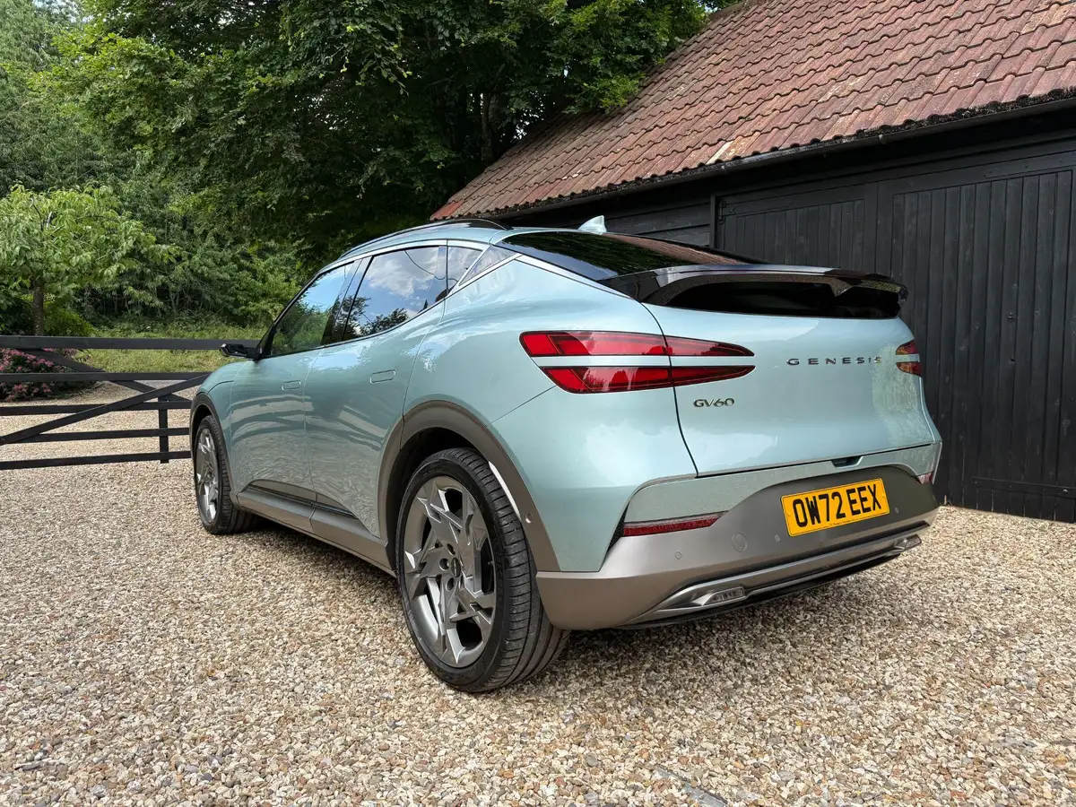 2022-genesis-gv60-e-sport-plus-big-37