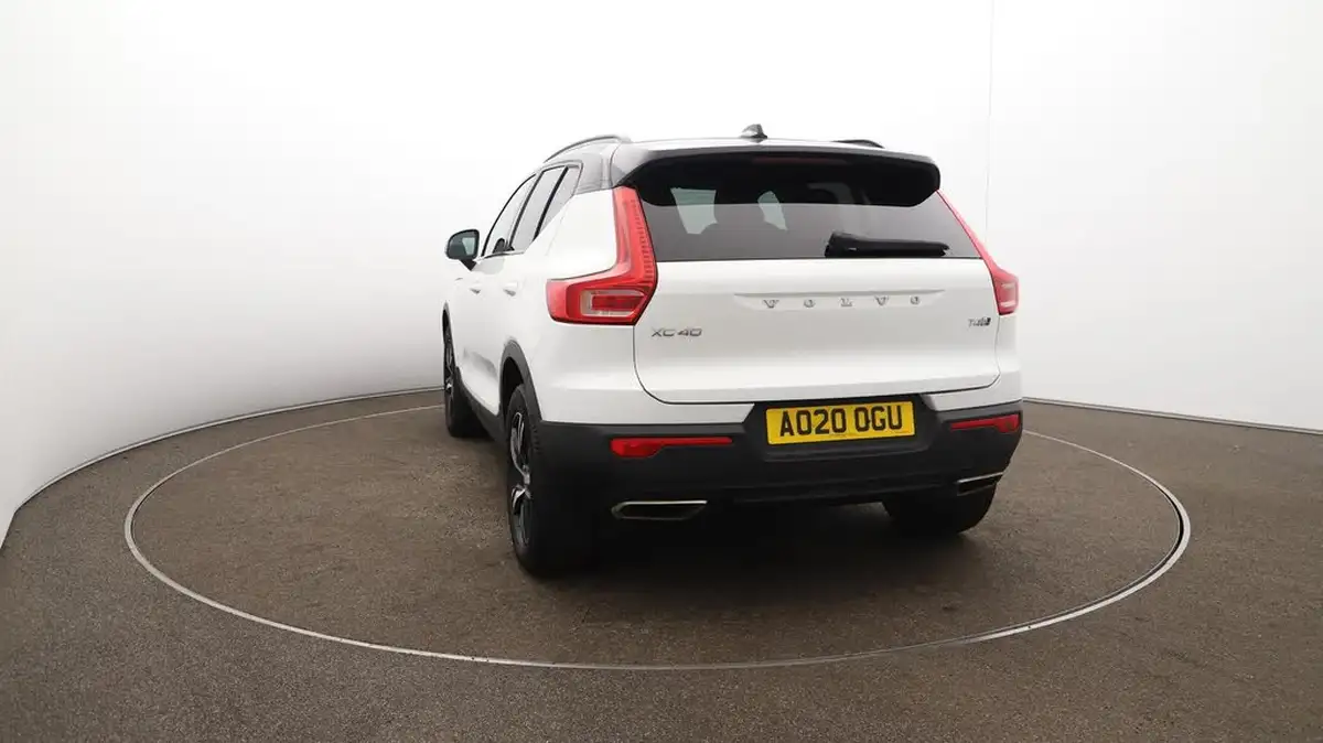 2020-volvo-xc40-20-t4-r-design-awd-big-60