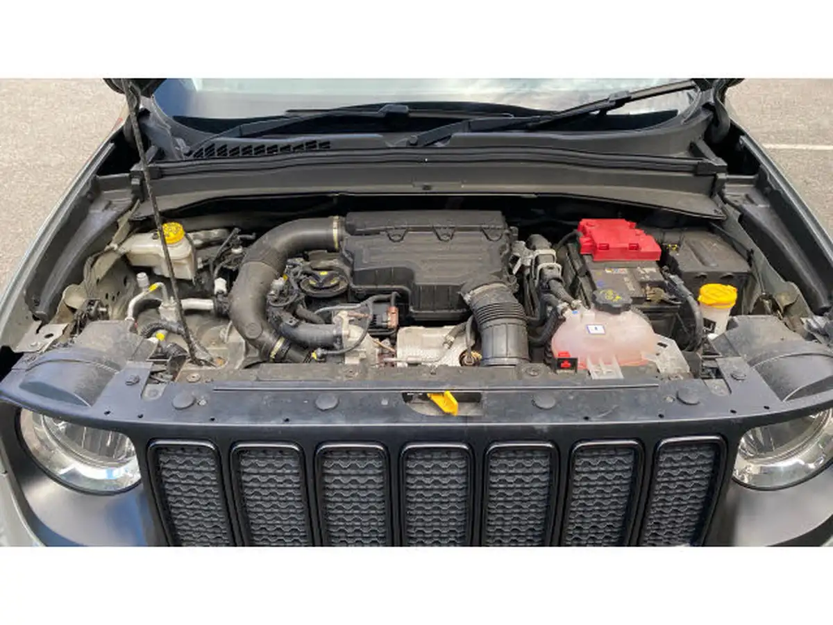 2020-jeep-renegade-10-gse-night-eagle-ii-big-7