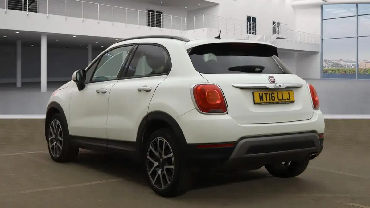 2016-fiat-500x-16multijet-cross-plus-big-2