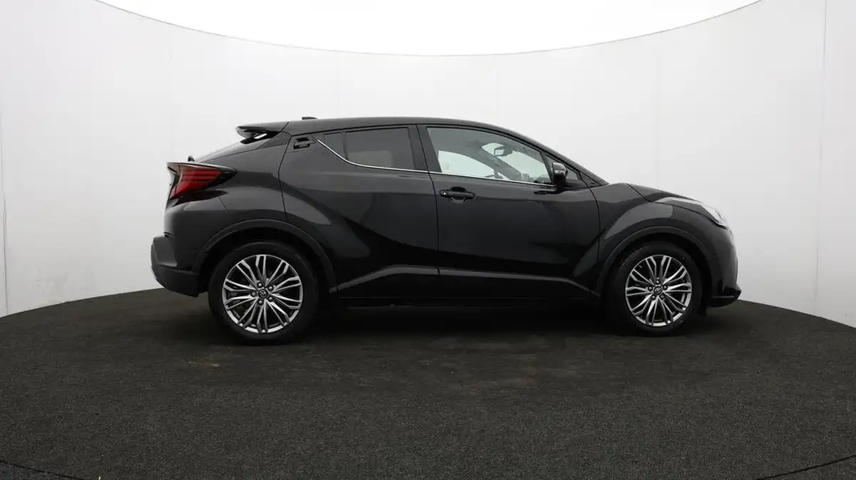2022-toyota-c-hr-20-vvt-i-excel-big-23
