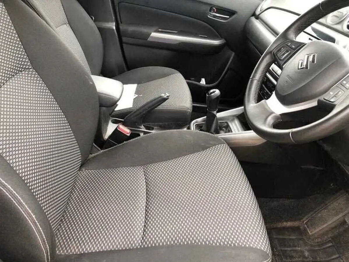 2019-suzuki-vitara-10-boosterjet-sz-t-big-3