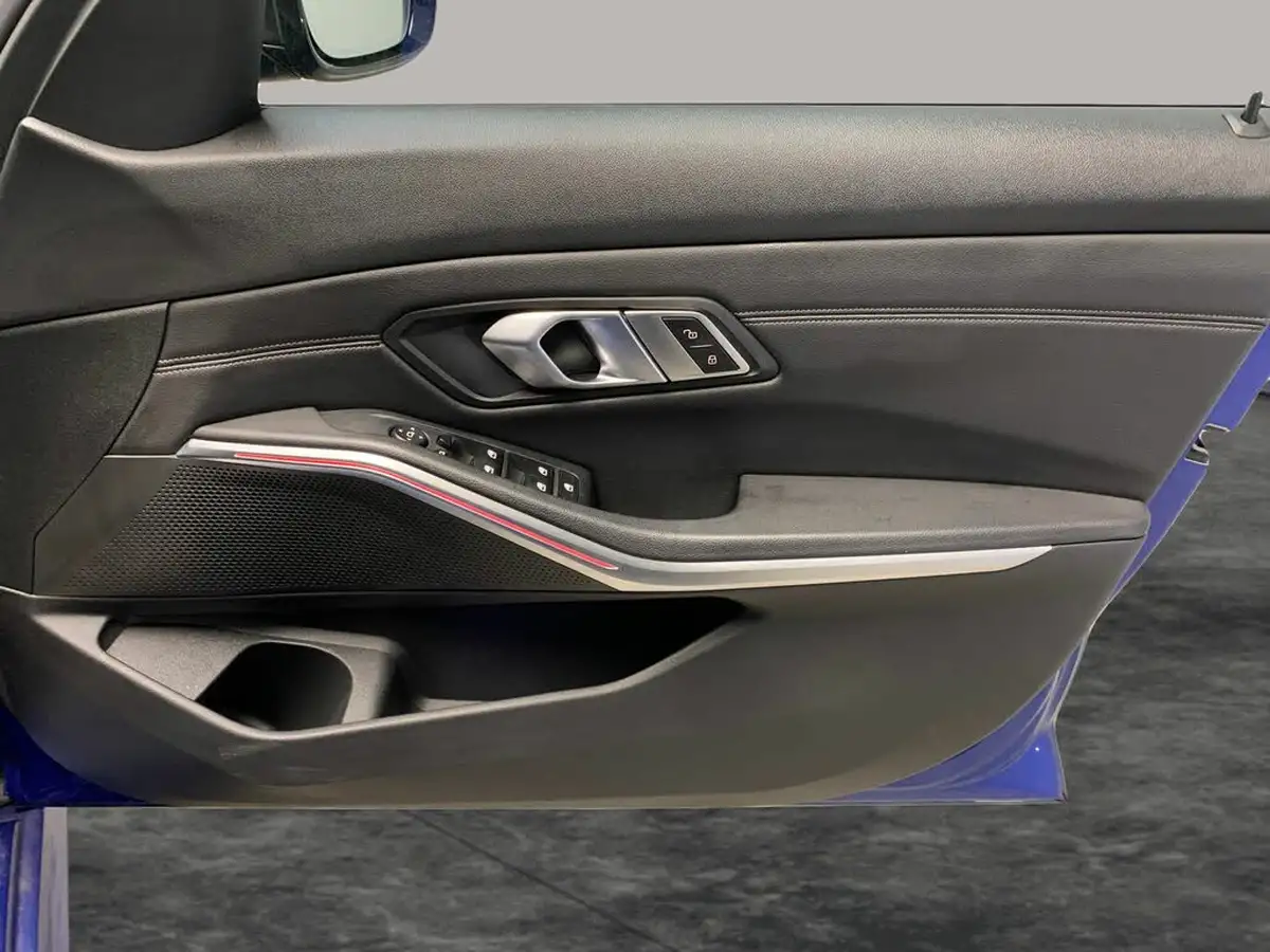 2021-bmw-3-series-big-38