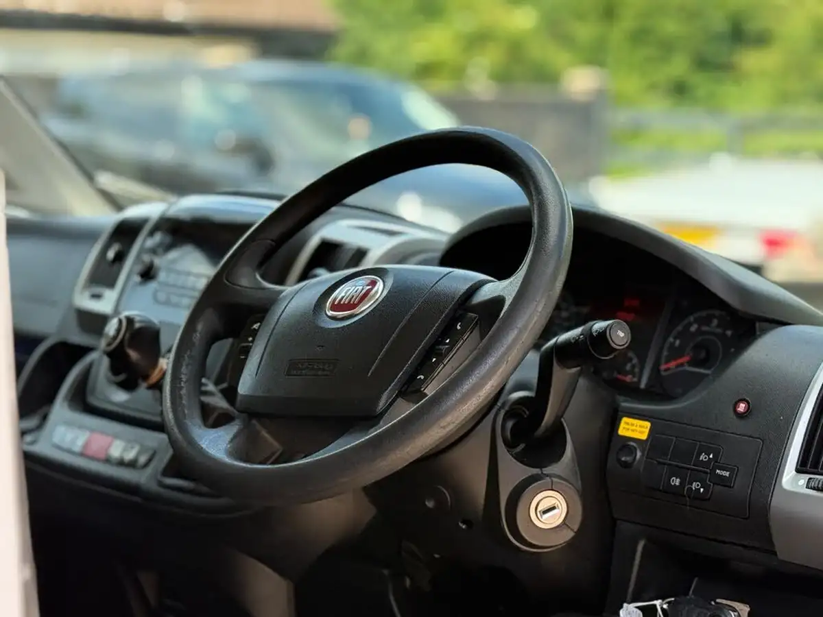 2017-fiat-ducato-20td-35-lh2-panel-big-10