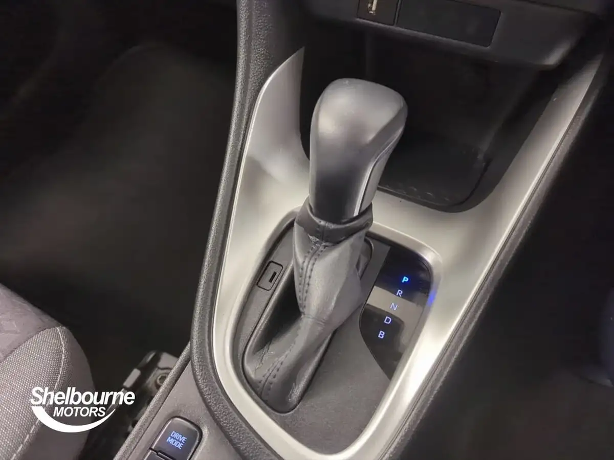 2023-toyota-yaris-15-vvt-i-design-big-27
