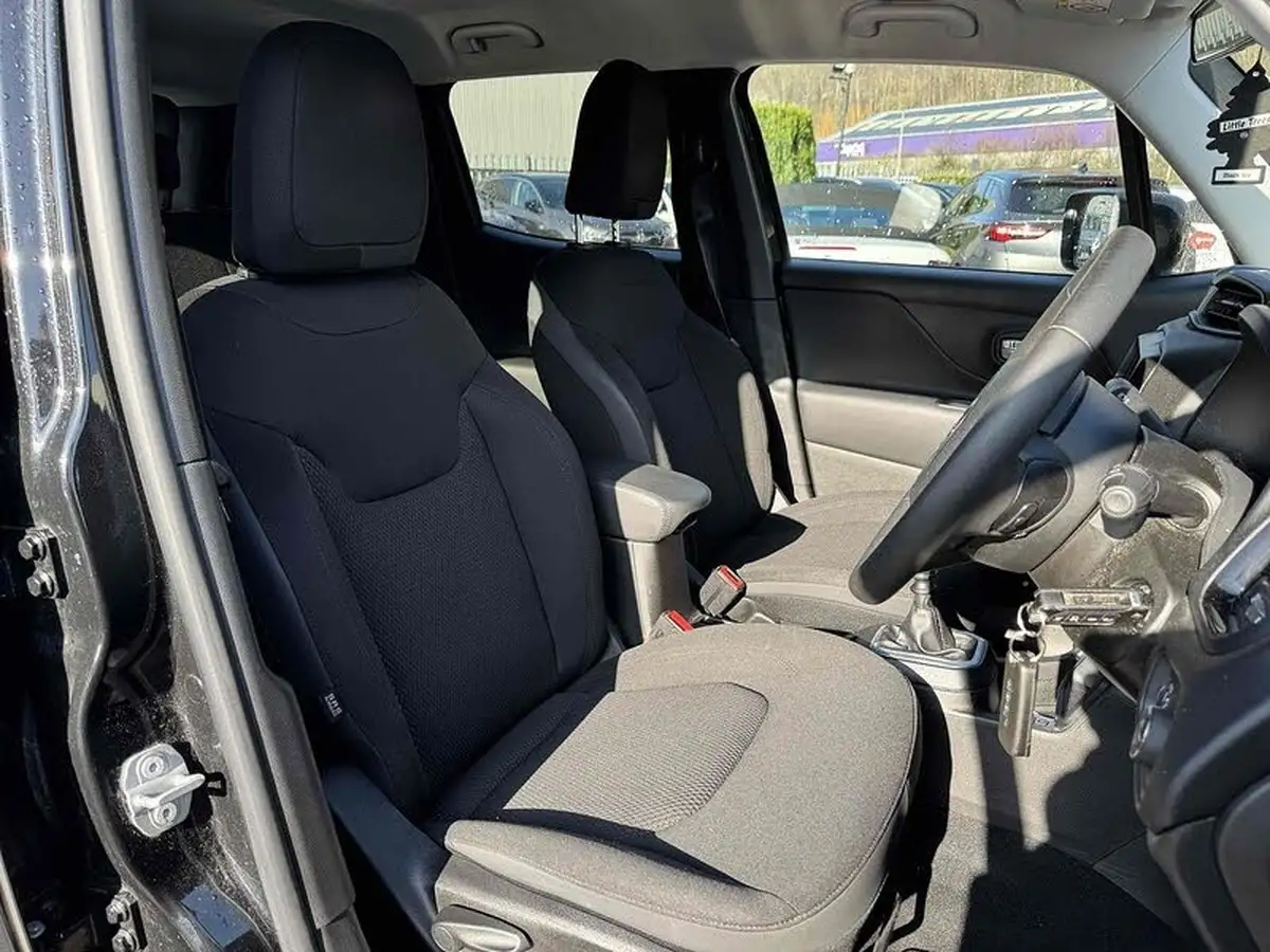 2021-jeep-renegade-10-gse-night-eagle-big-7