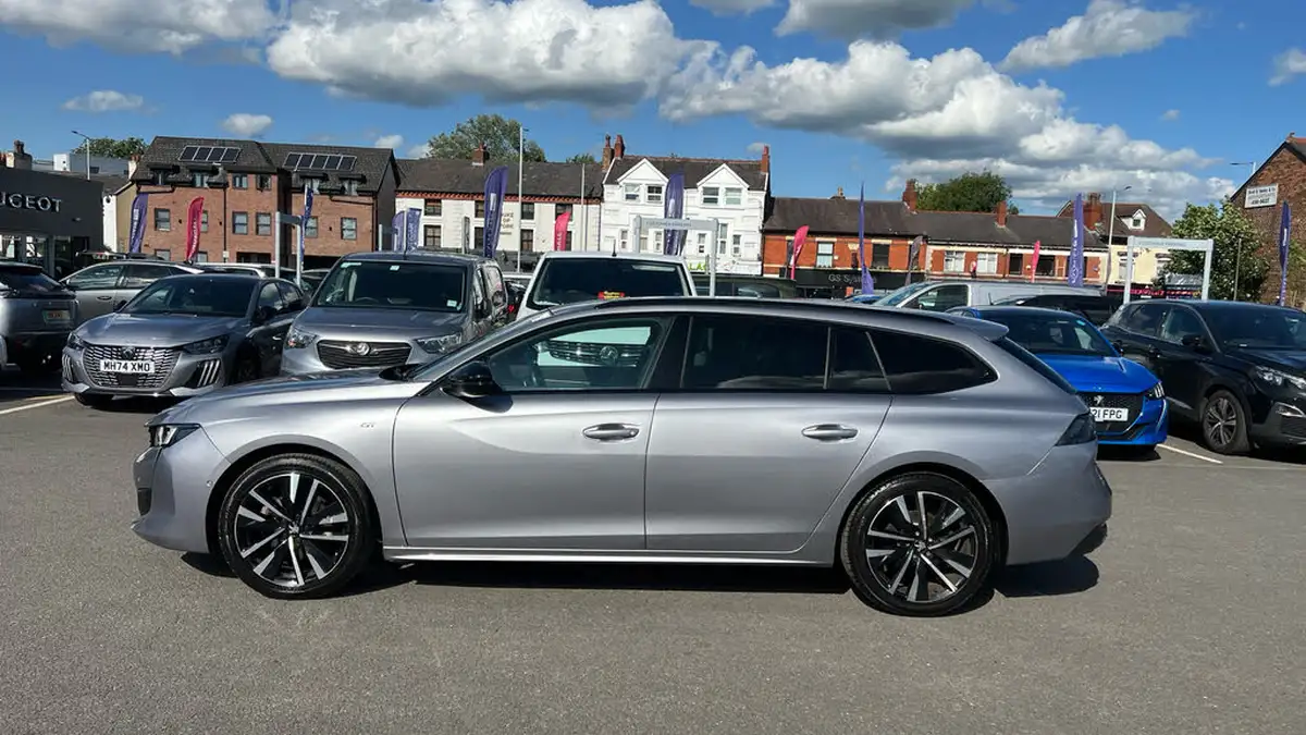 2023-peugeot-508-sw-12-puretech-gt-130ps-big-5