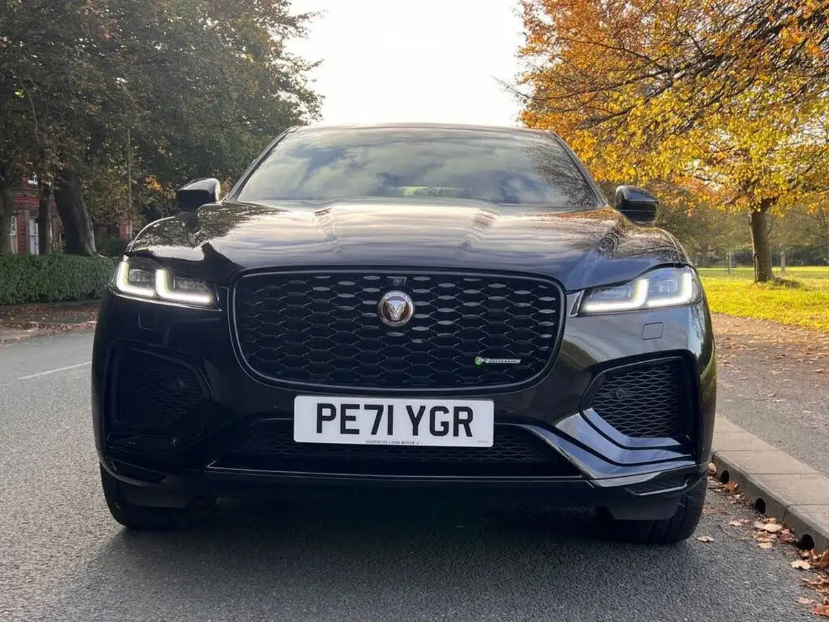 2021-jaguar-f-pace-30-d300-r-dynamic-se-mhev-big-10