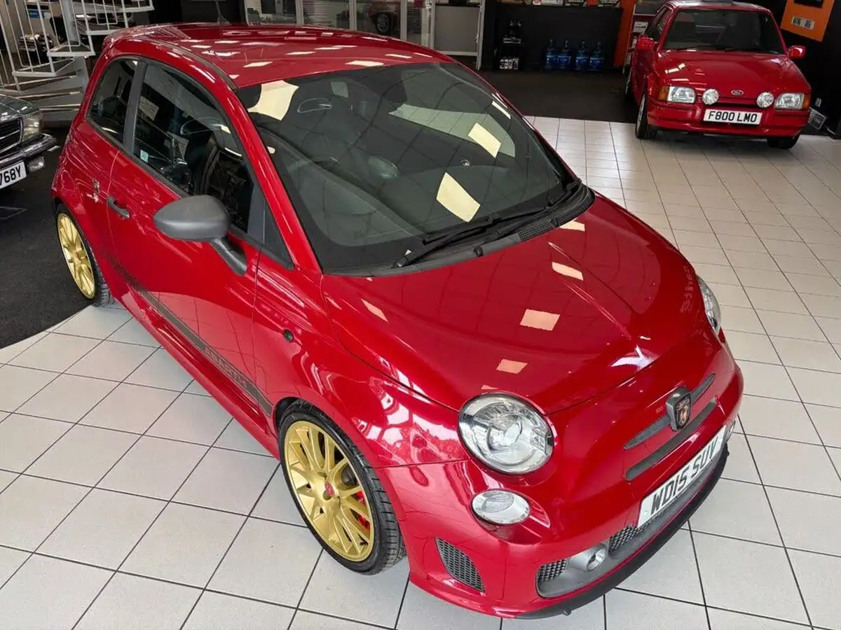 2015-abarth-500-14-tjet-595-competizione-big-2