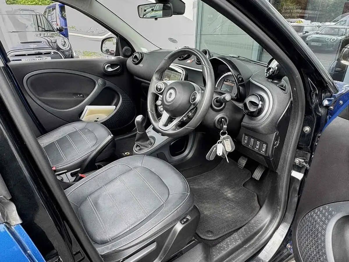 2015-smart-forfour-10-night-sky-prime-premiumss-big-20