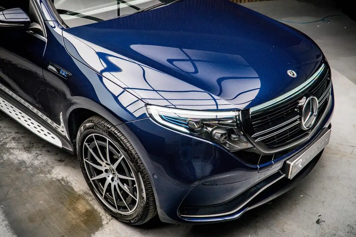 2021-mercedes-benz-eqc-e-eqc-400-amg-line-big-10