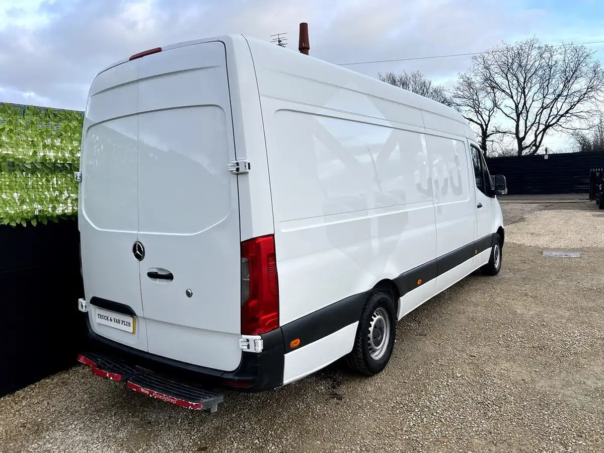 2020-mercedes-benz-sprinter-21cdi-314-l2h1-panel-van-rwd-eco-gear-360-big-4