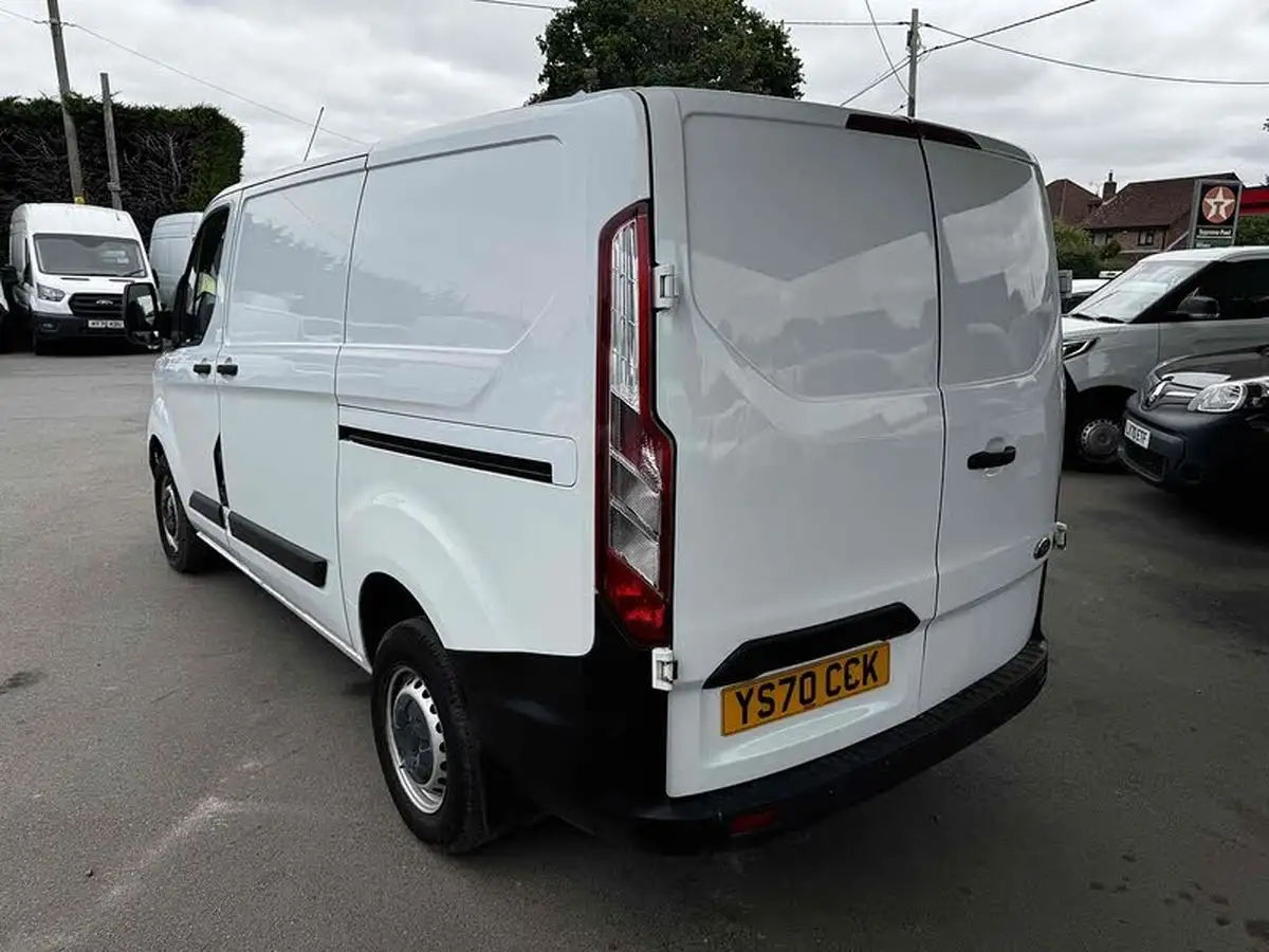 2020-ford-transit-custom-20tdci-280-l1h1-leader-105pseu6dt-panel-van-big-7