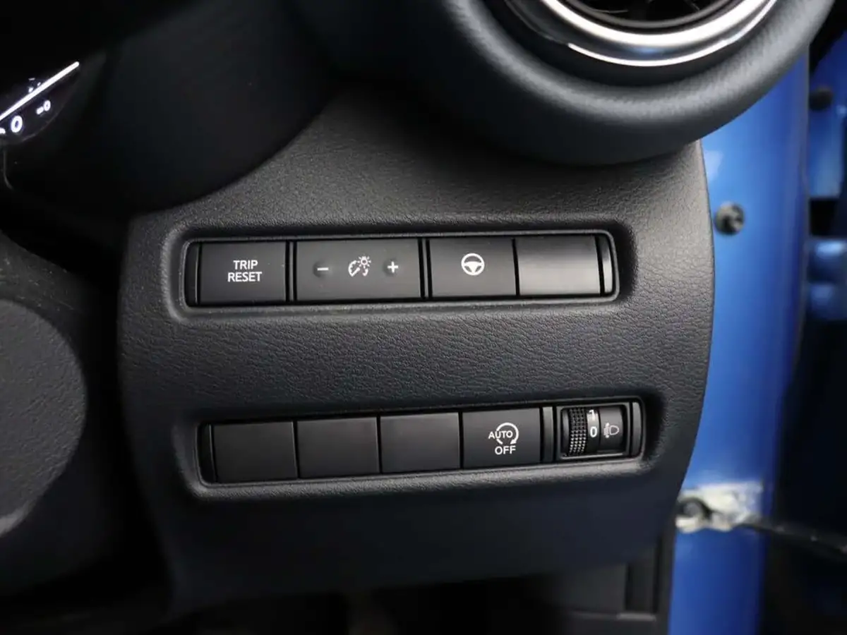 2022-nissan-juke-10-dig-t-tekna-big-33