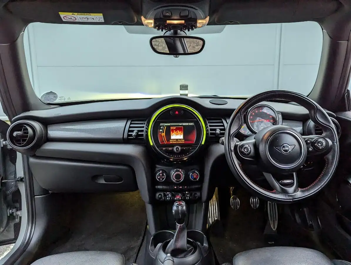 2019-mini-cooper-15-cooper-sport-hatchback-3d-big-12