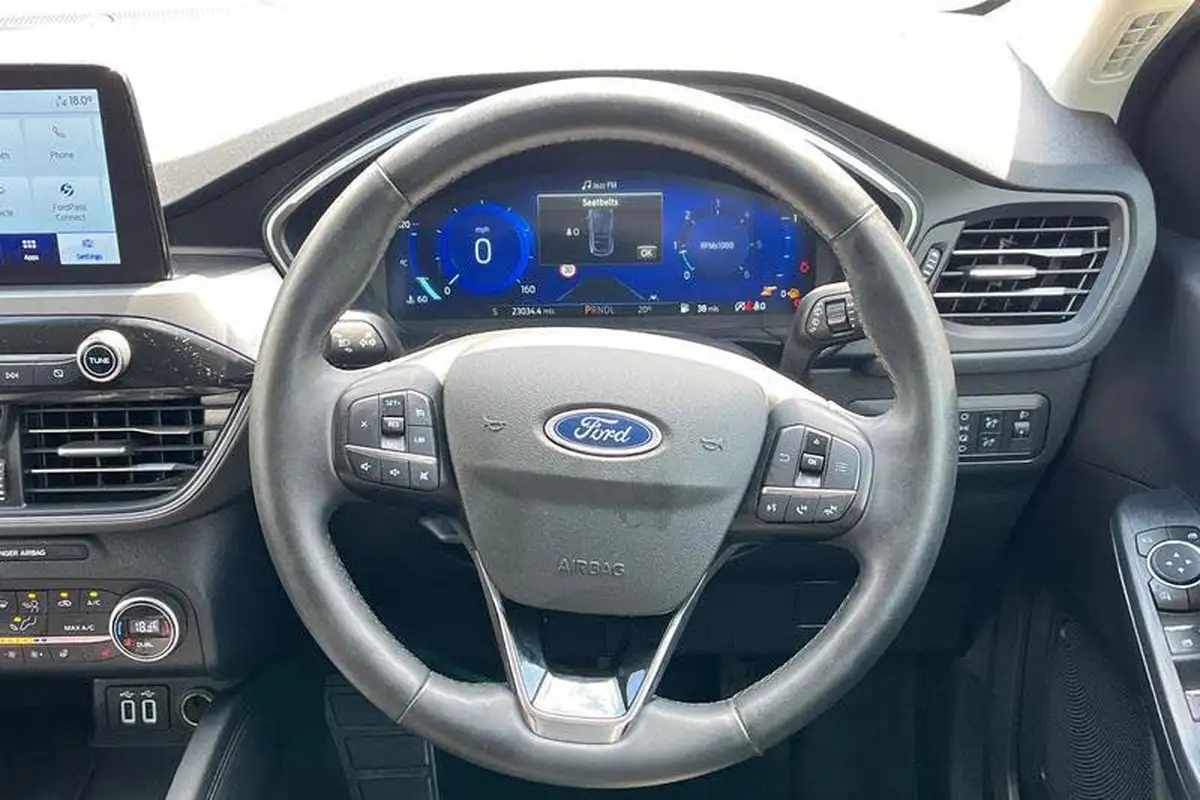 2022-ford-kuga-big-11