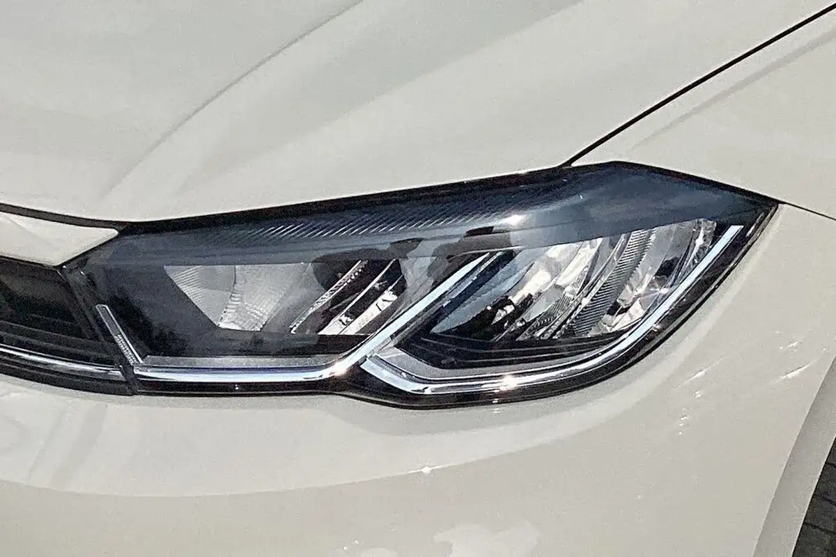 2024-volkswagen-polo-10-tsi-life-big-20