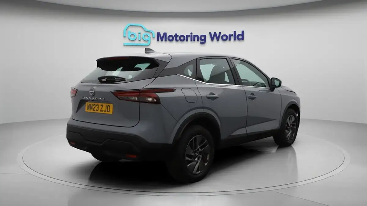 2023-nissan-qashqai-13-dig-t-acenta-premium-140ps-big-7
