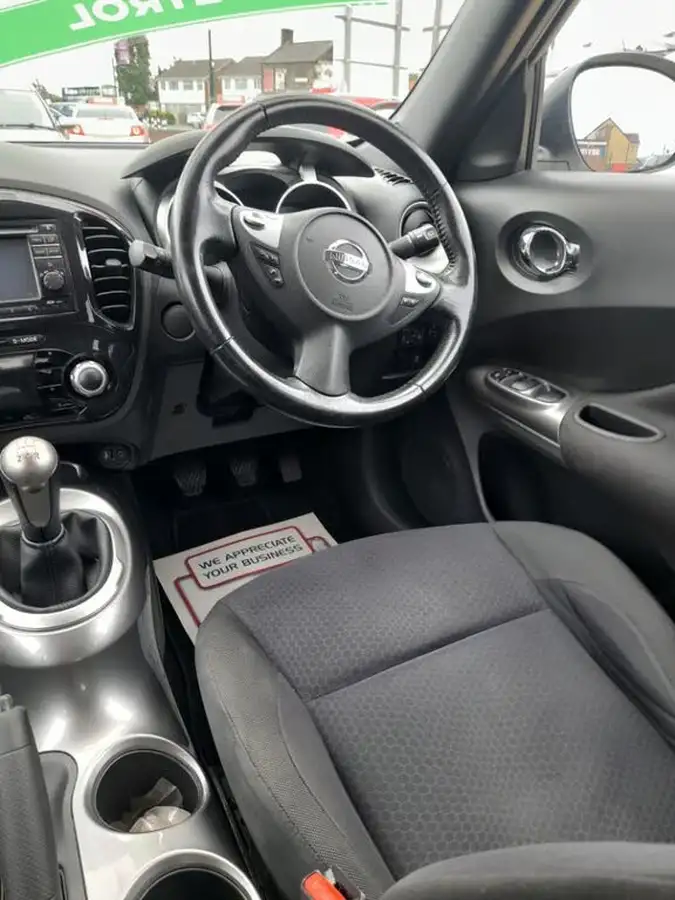 2011-nissan-juke-16-acenta-premium-16v-1598cc-big-14