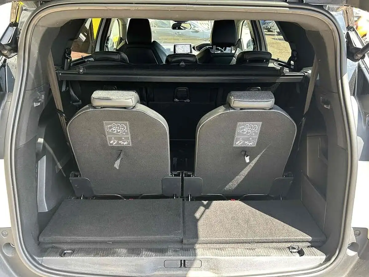 2018-peugeot-5008-suv-12-puretech-gt-line-big-20