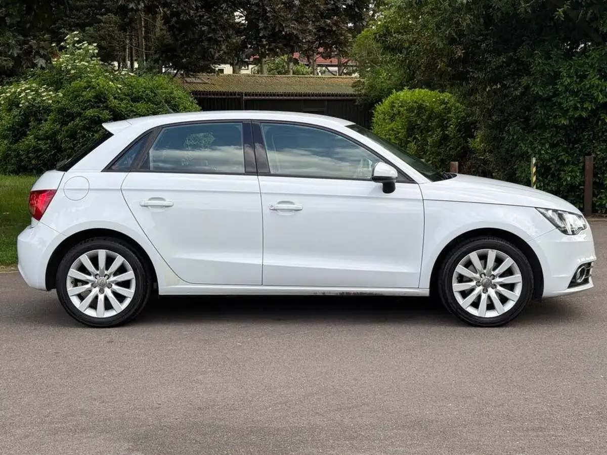 2013-audi-a1-14-tfsi-122ps-sportback-5d-1390cc-s-tronic-big-12