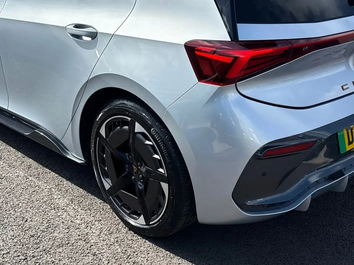 2024-cupra-born-e-v3-230ps-77kwh-e-boost-big-15