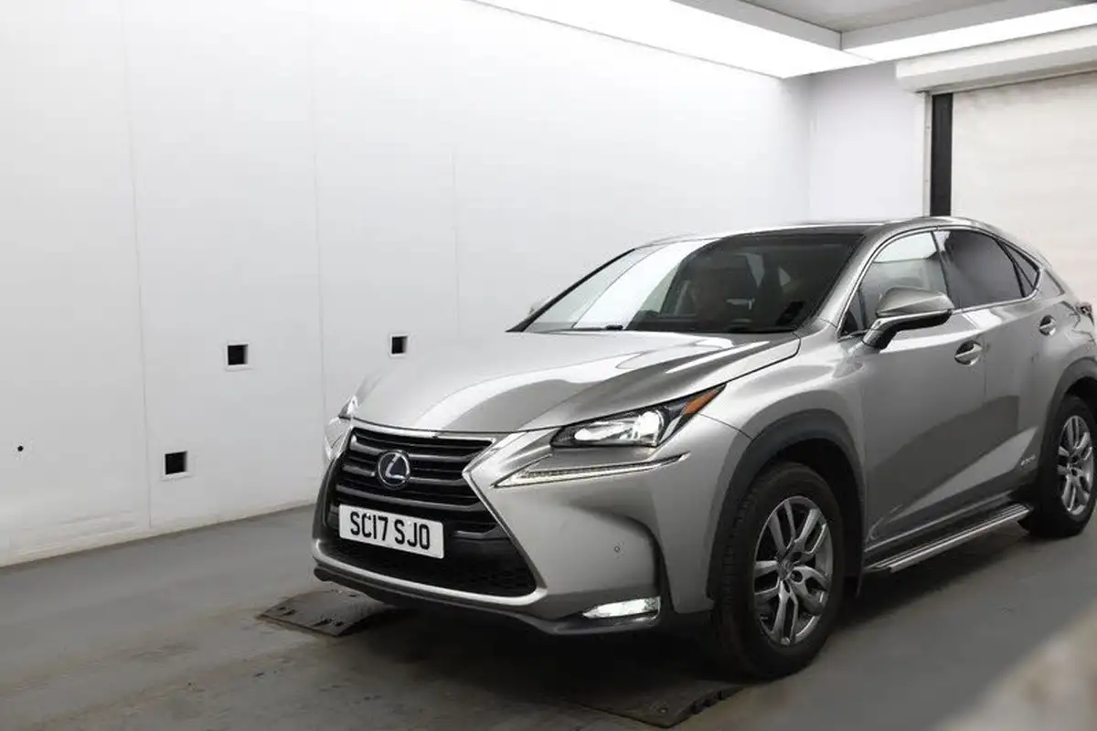 2017-lexus-nx-300h-25-luxury-big-3