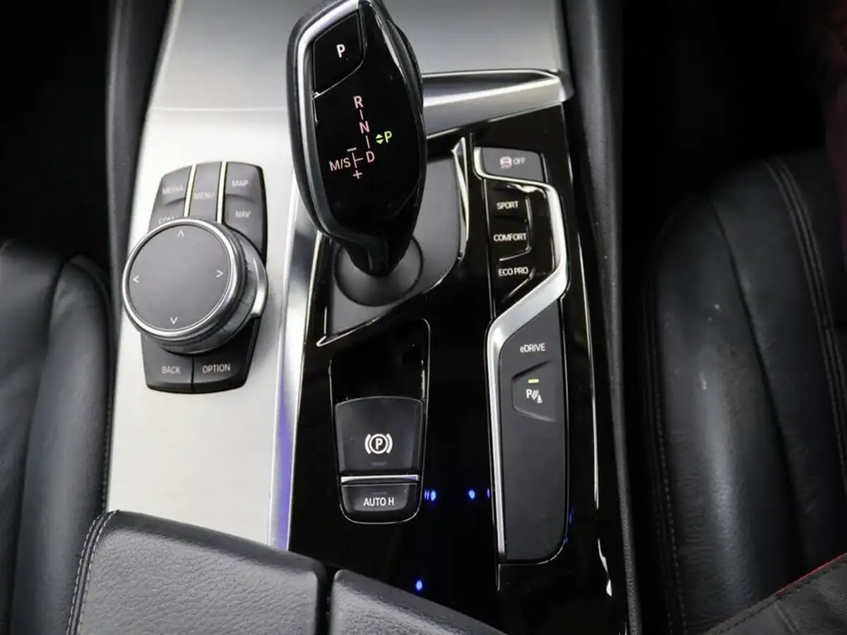 2019-bmw-5-series-20-530e-se-auto-big-18