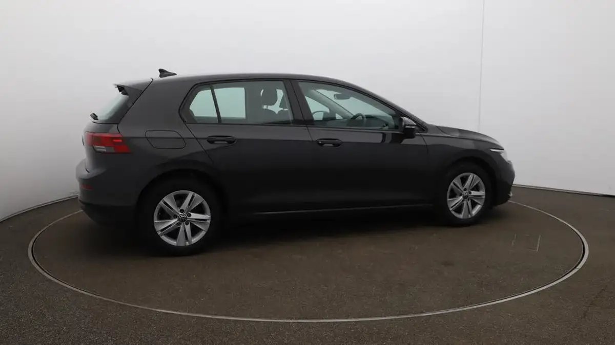 2022-volkswagen-golf-20tdi-life-hatchback-big-50