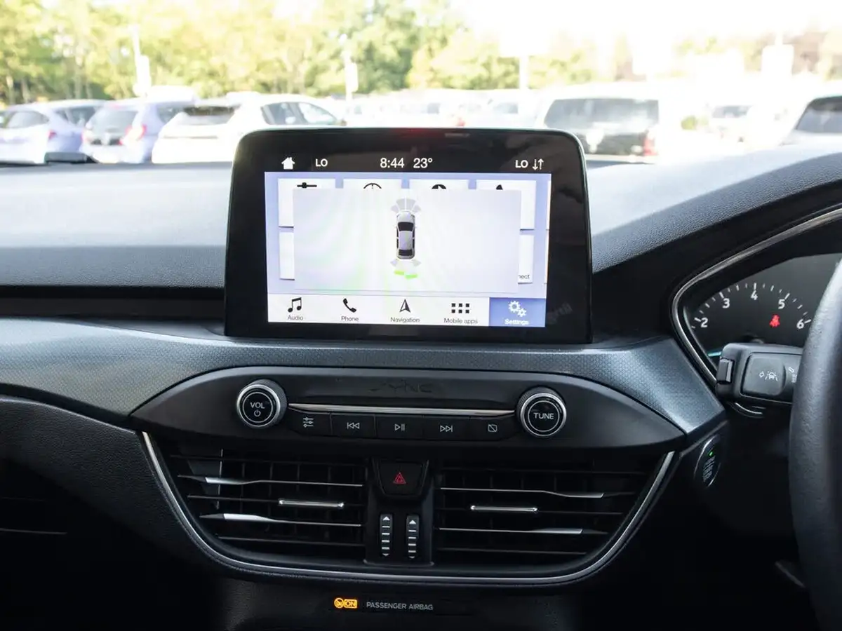 2019-ford-focus-15t-active-x-hatchback-big-26
