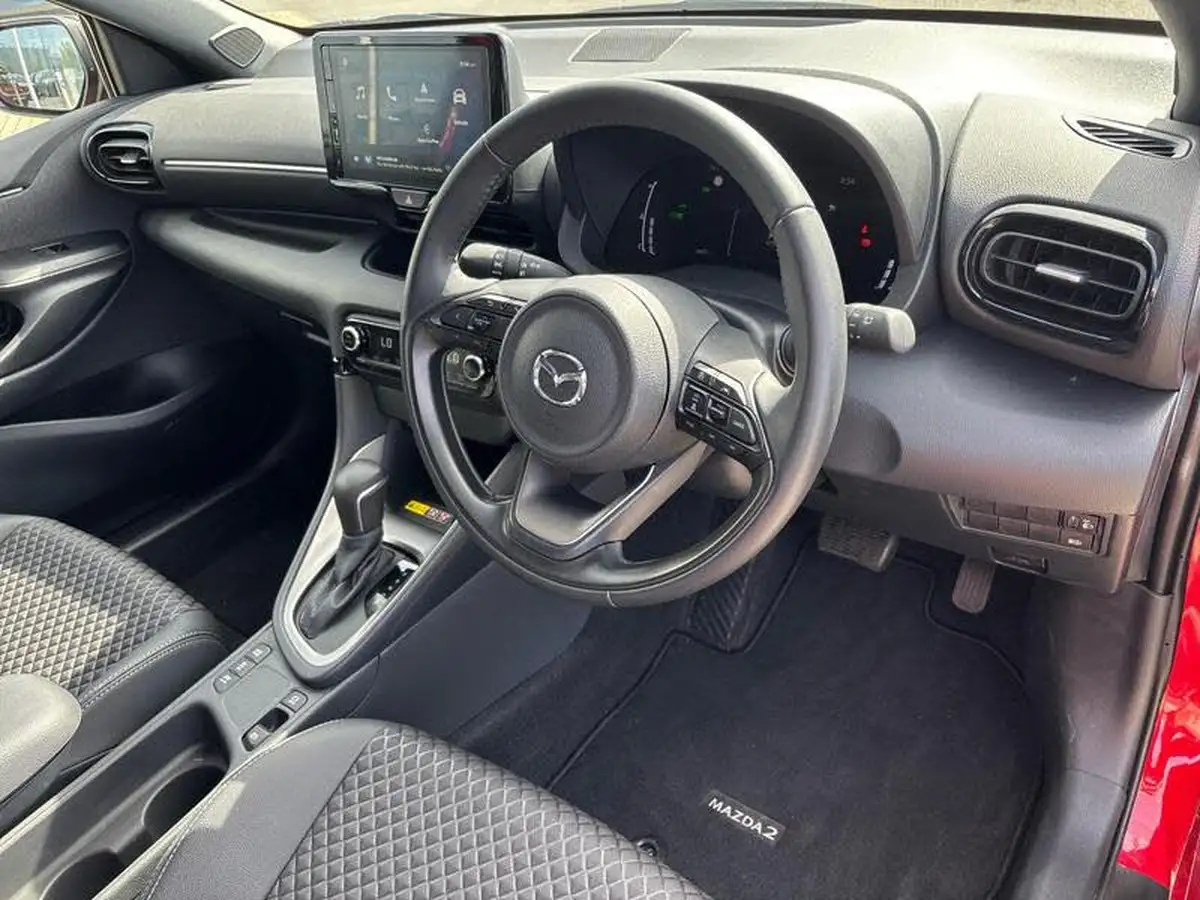 2025-mazda-mazda2-15-homura-big-3