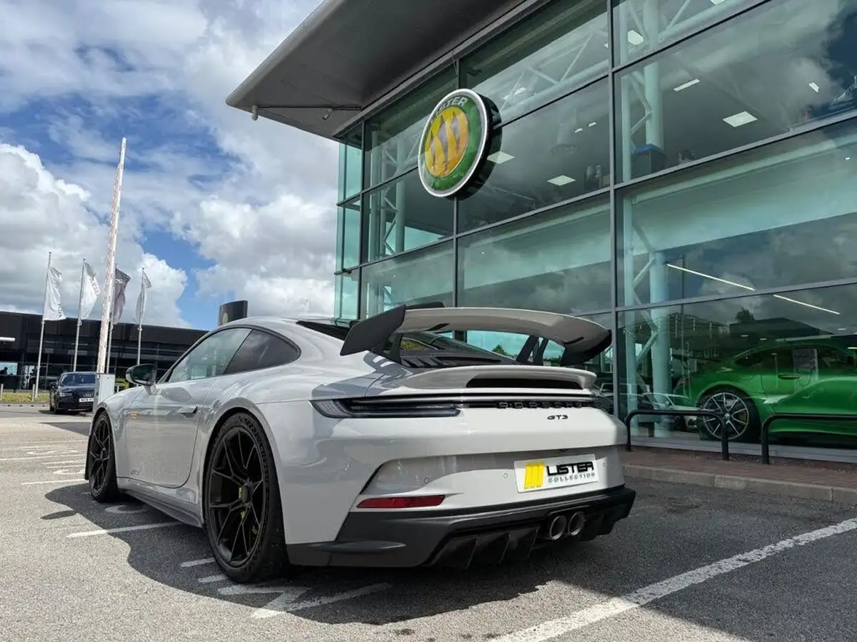 2022-porsche-911-40-gt3-rwd-pdk-big-38