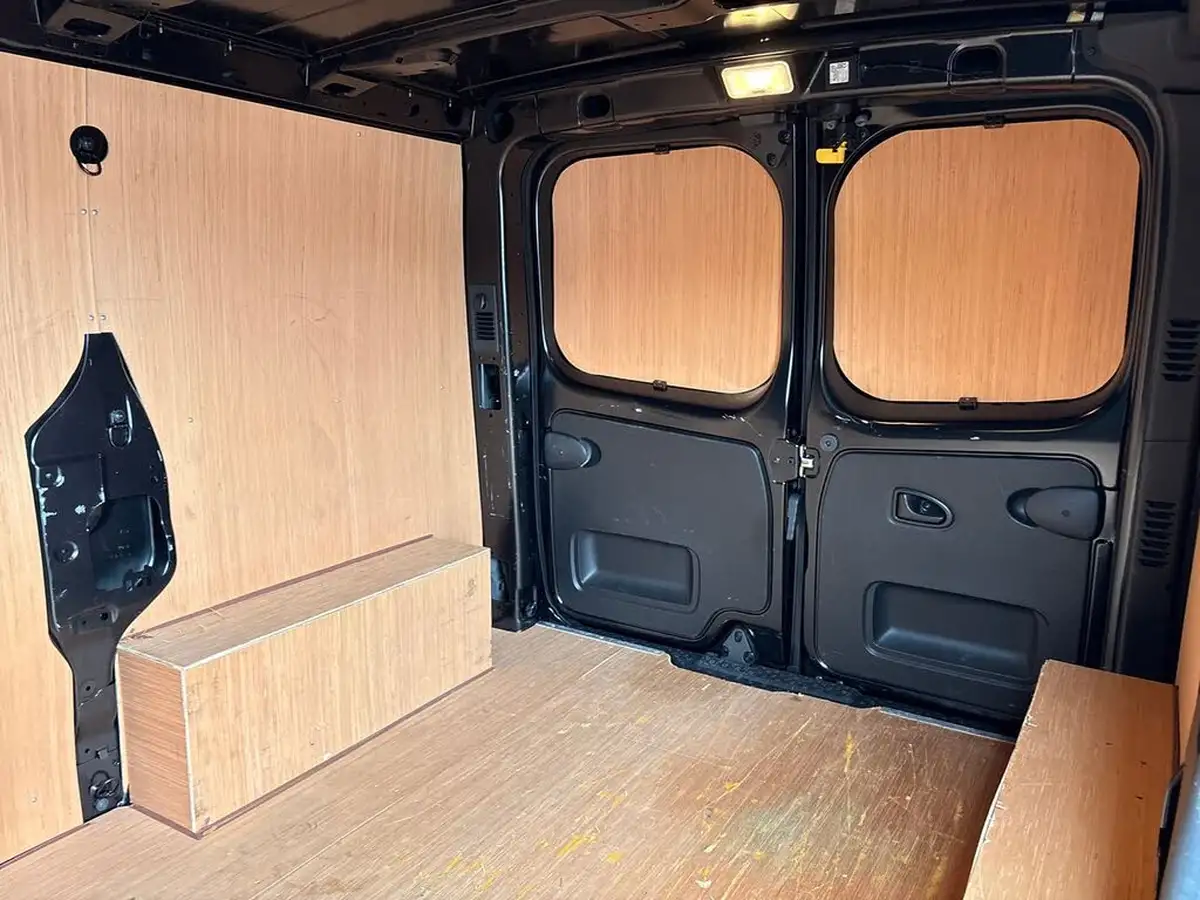 2023-renault-trafic-20dci-sl28-170-sport-edc-auto-big-9