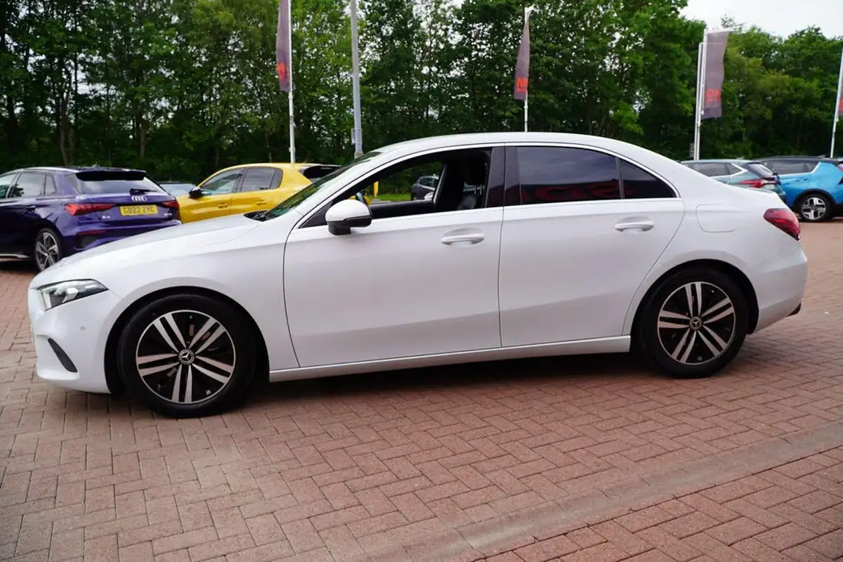 2021-mercedes-benz-a-class-13-a200-sport-executive-saloon-4d-7g-dct-big-11