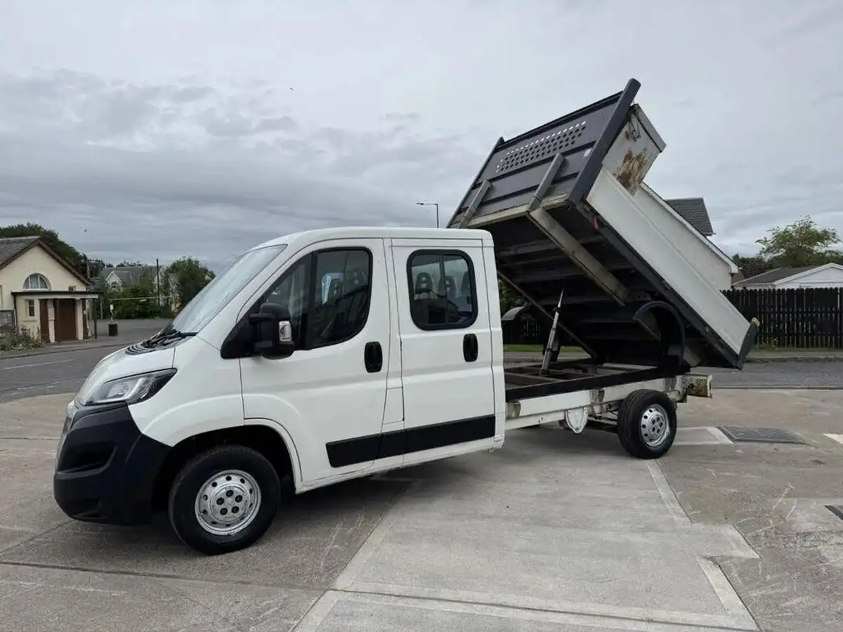 2019-peugeot-boxer-20-bluehdi-335-l3-130bhpeu6-crewcab-dropside-bfb-big-43