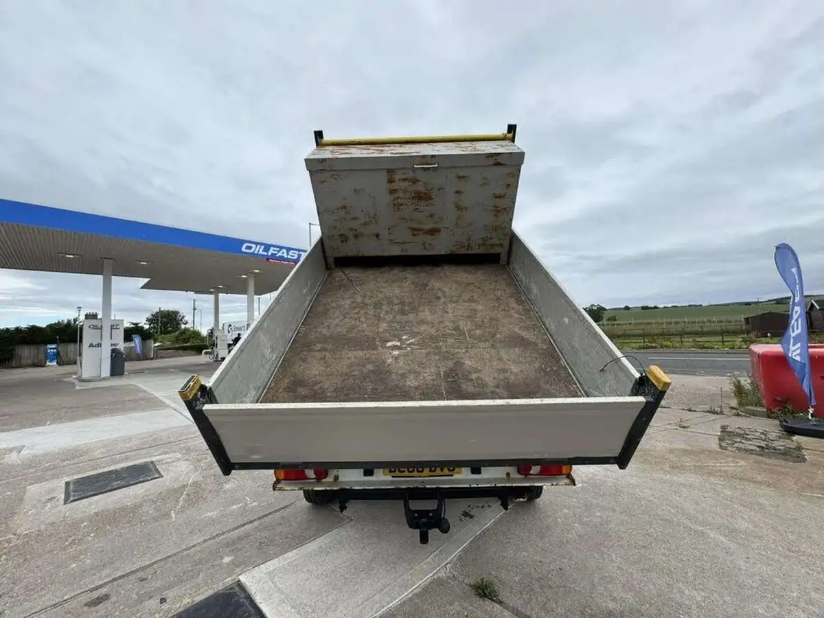 2019-peugeot-boxer-20-bluehdi-335-l3-130bhpeu6-crewcab-dropside-bfb-big-19
