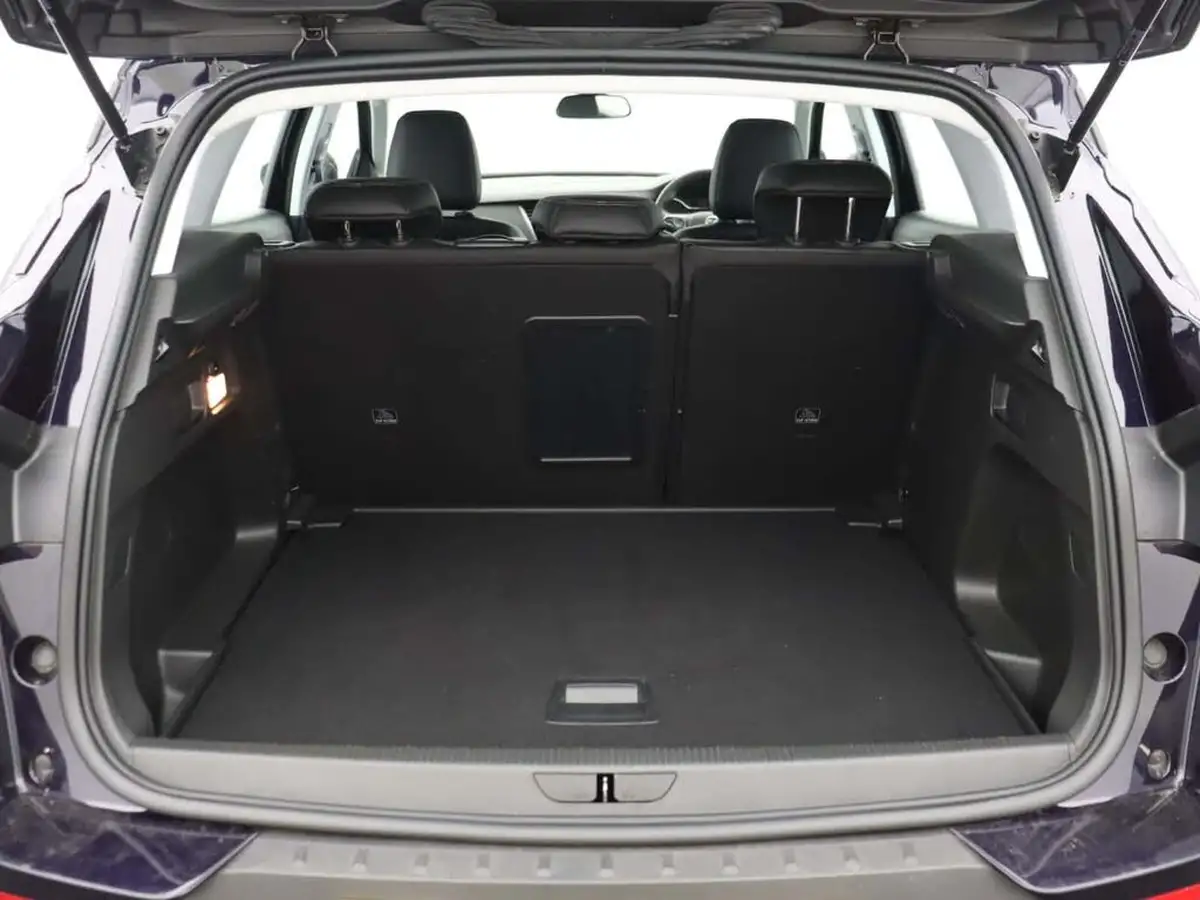 2019-vauxhall-grandland-x-12-tech-line-nav-auto-big-16
