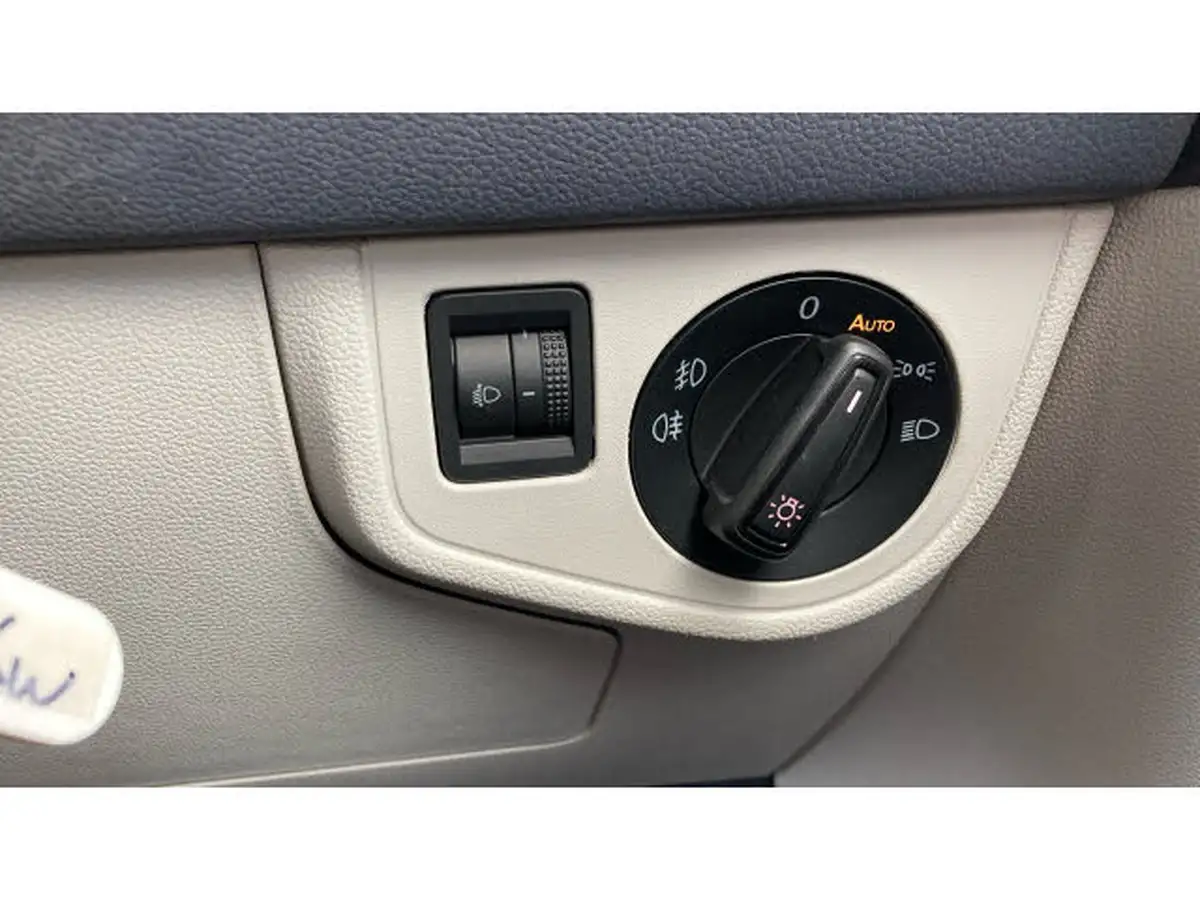 2019-volkswagen-polo-10-beats-80ps-evo-ss-big-23