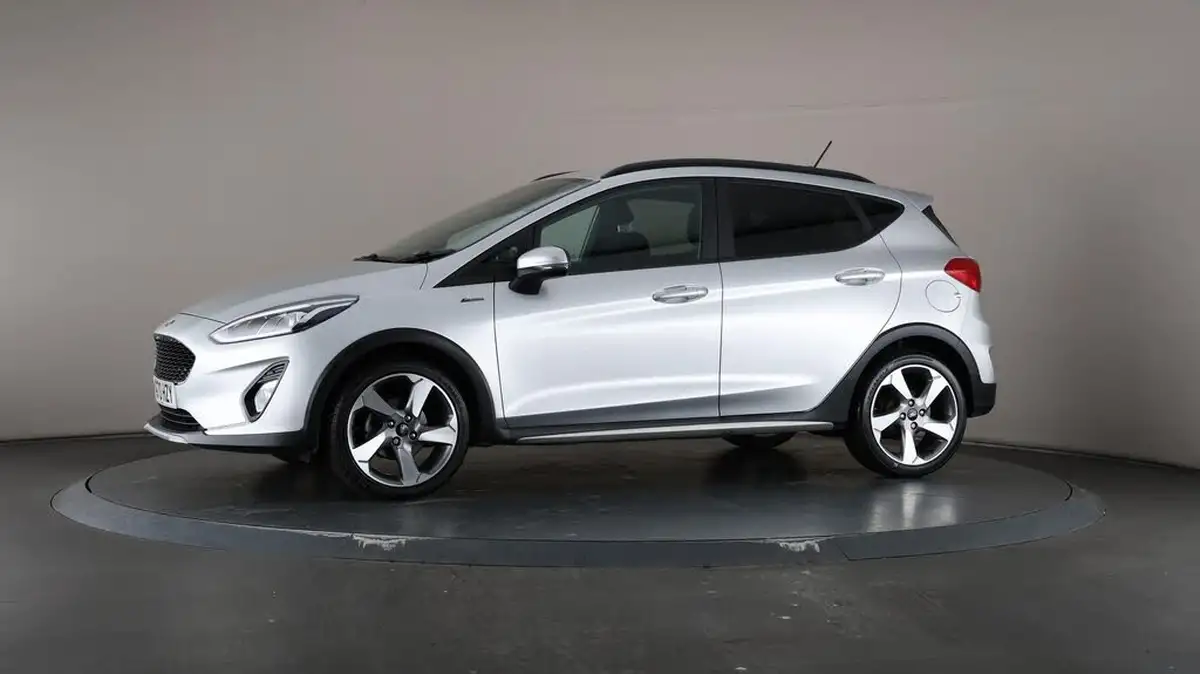 2020-ford-fiesta-big-41