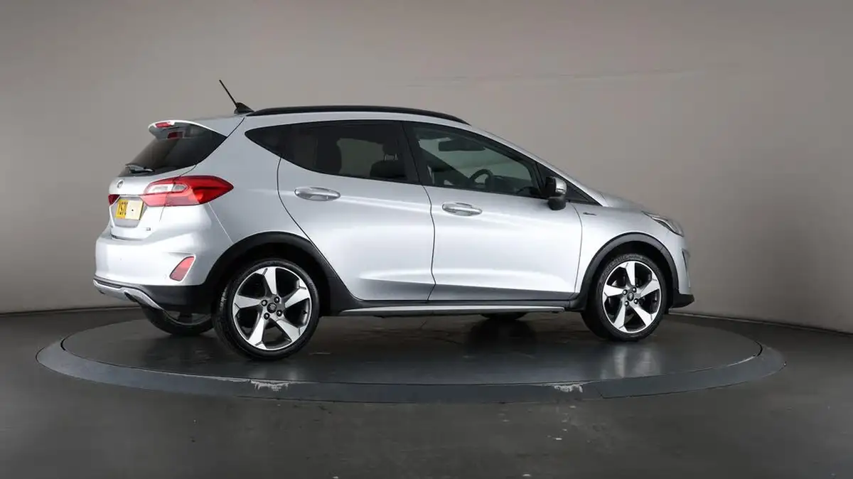 2020-ford-fiesta-big-65