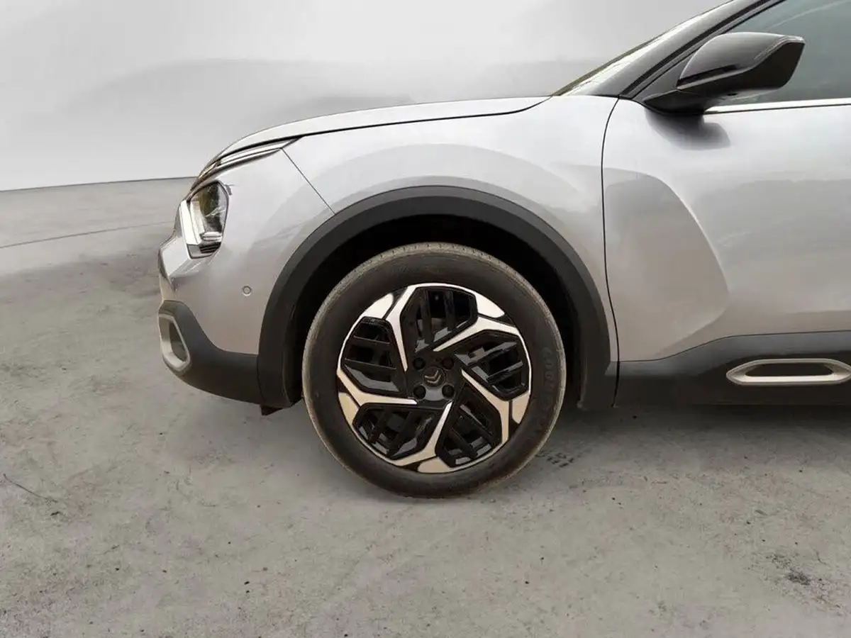 2022-citroen-c4-12-puretech-shine-130ps-big-8