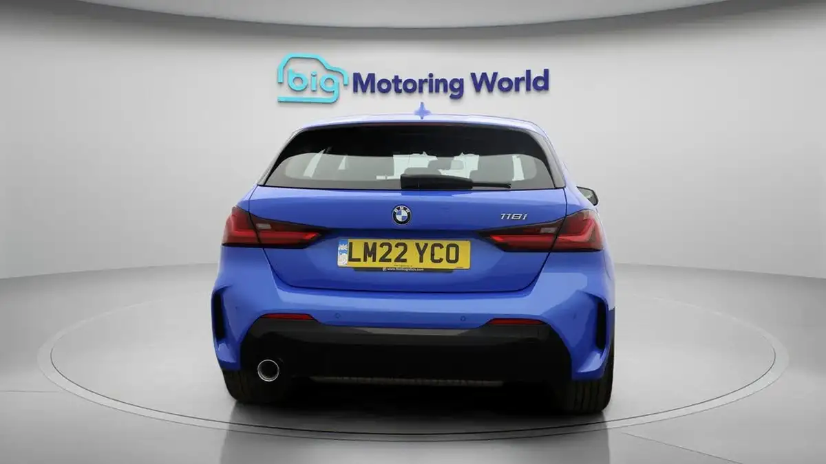 2022-bmw-1-series-15-118i-m-sport-lcp-dct-big-6