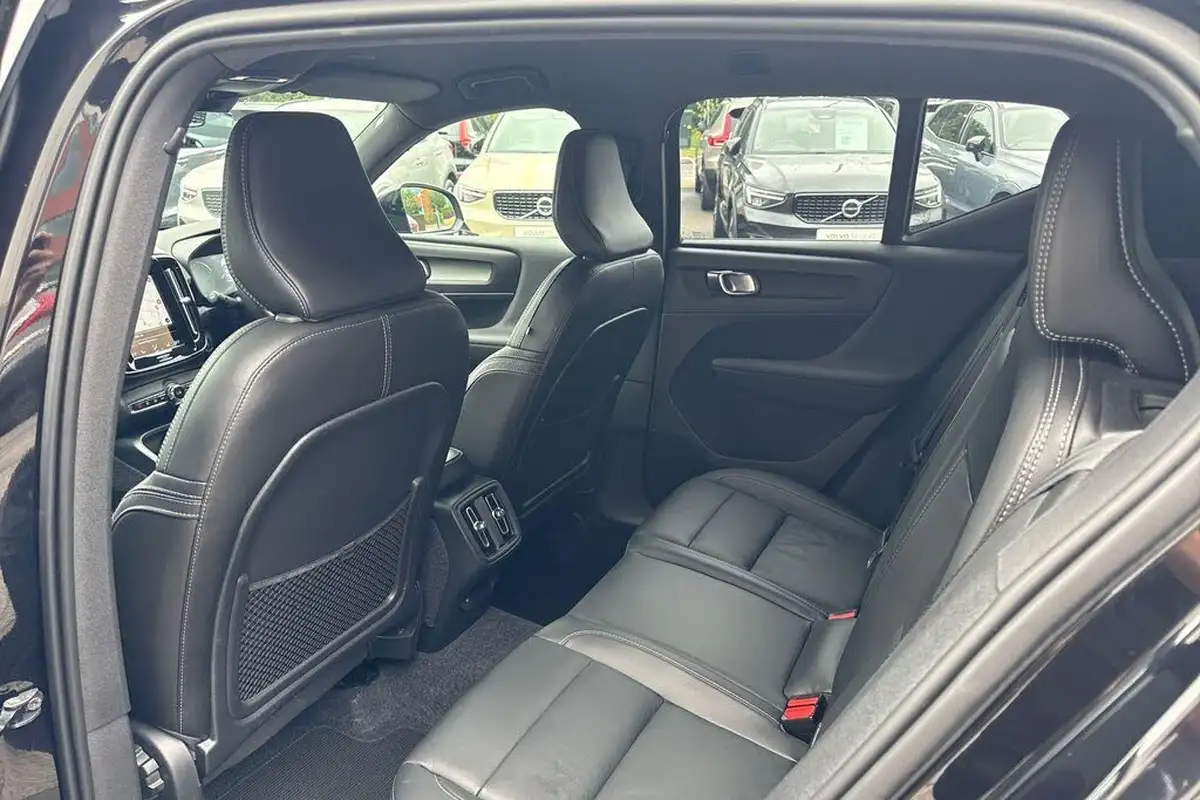2021-volvo-xc40-20-b4-r-design-pro-194bhp-awd-auto-big-28