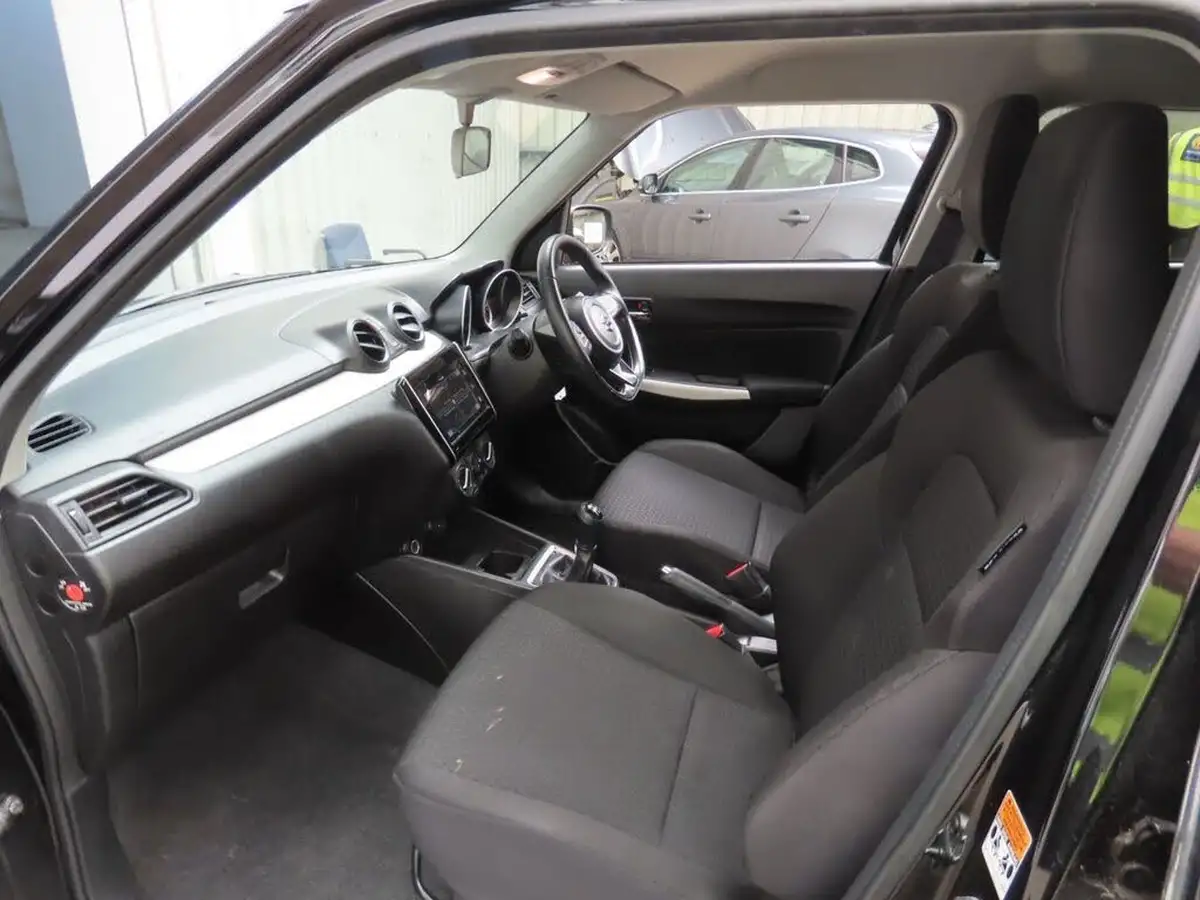 2019-suzuki-swift-10-boosterjet-sz-t-big-3