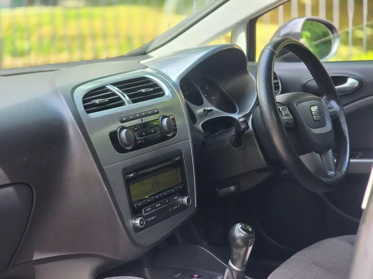 2010-seat-leon-14-se-big-35