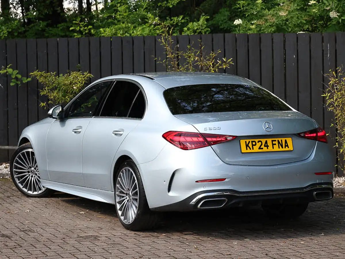2024-mercedes-benz-c-class-20-c300-amg-line-premium-259ps-saloon-4d-1999cc-big-1