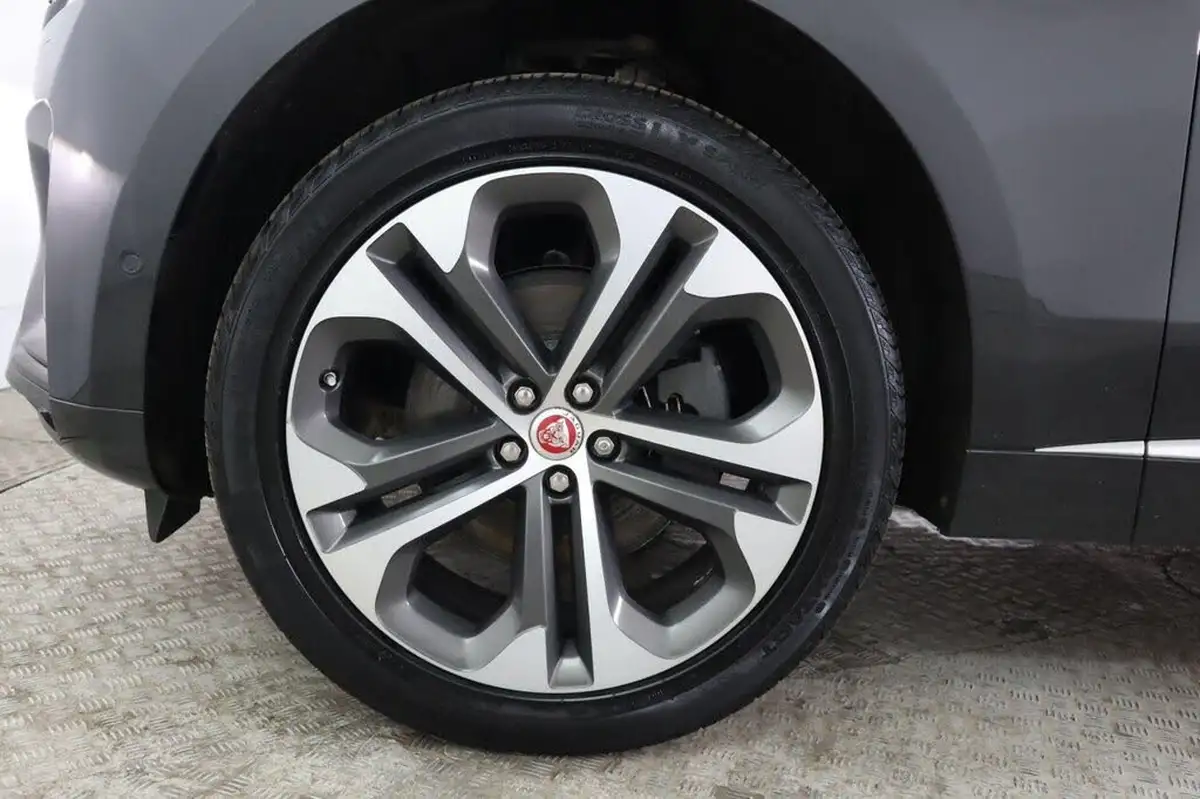 2021-jaguar-f-pace-20-d200-r-dynamic-hse-mhev-big-37