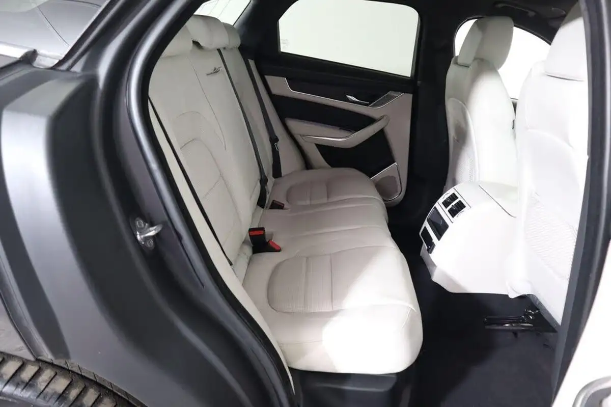 2021-jaguar-f-pace-20-d200-r-dynamic-hse-mhev-big-13