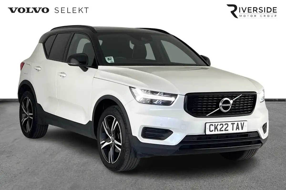 2022-volvo-xc40-15-t3-r-design-auto-big-0