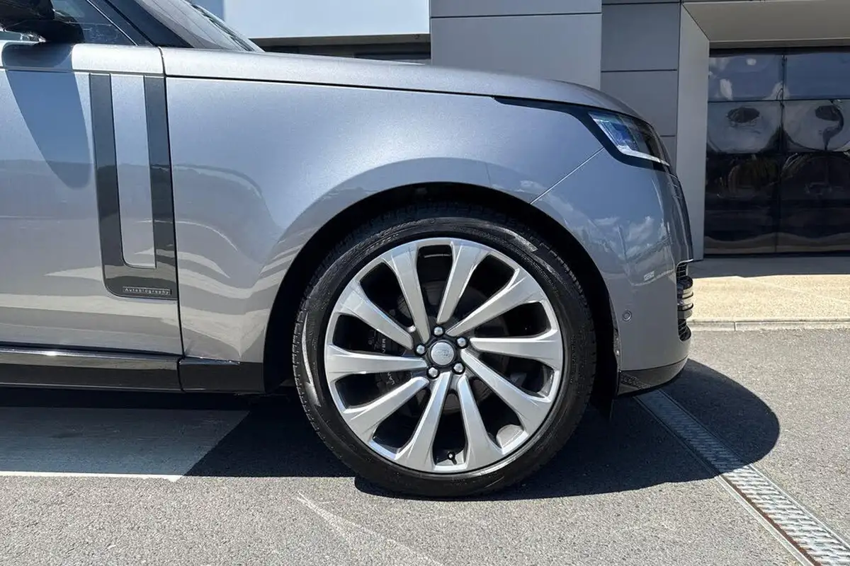 2024-land-rover-range-rover-30-d350-se-big-24